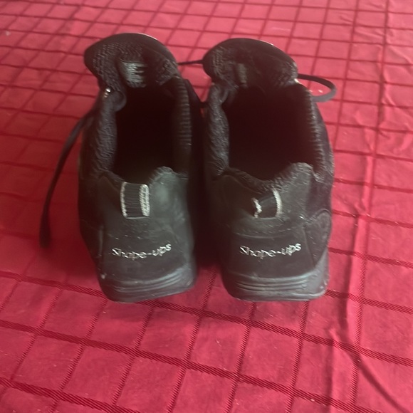 Get in shape with Shape-ups Skechers, Black with tie’s. Really works  your leg - Picture 3 of 7